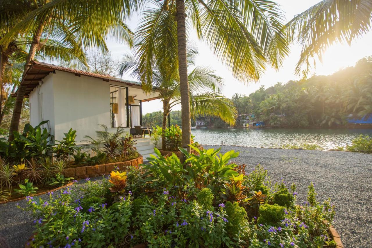 Pont Bleu Suites Riverside & Pool Canacona Exterior photo