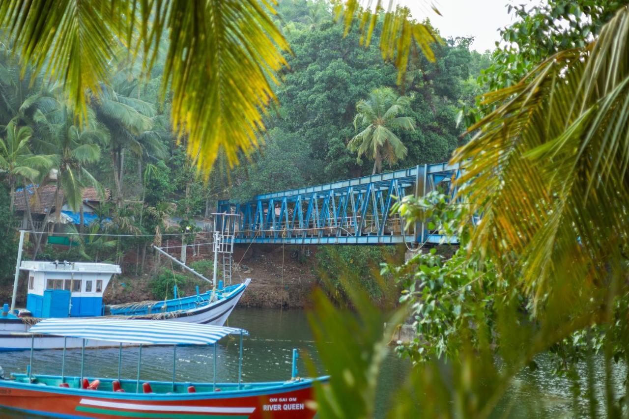 Pont Bleu Suites Riverside & Pool Canacona Exterior photo