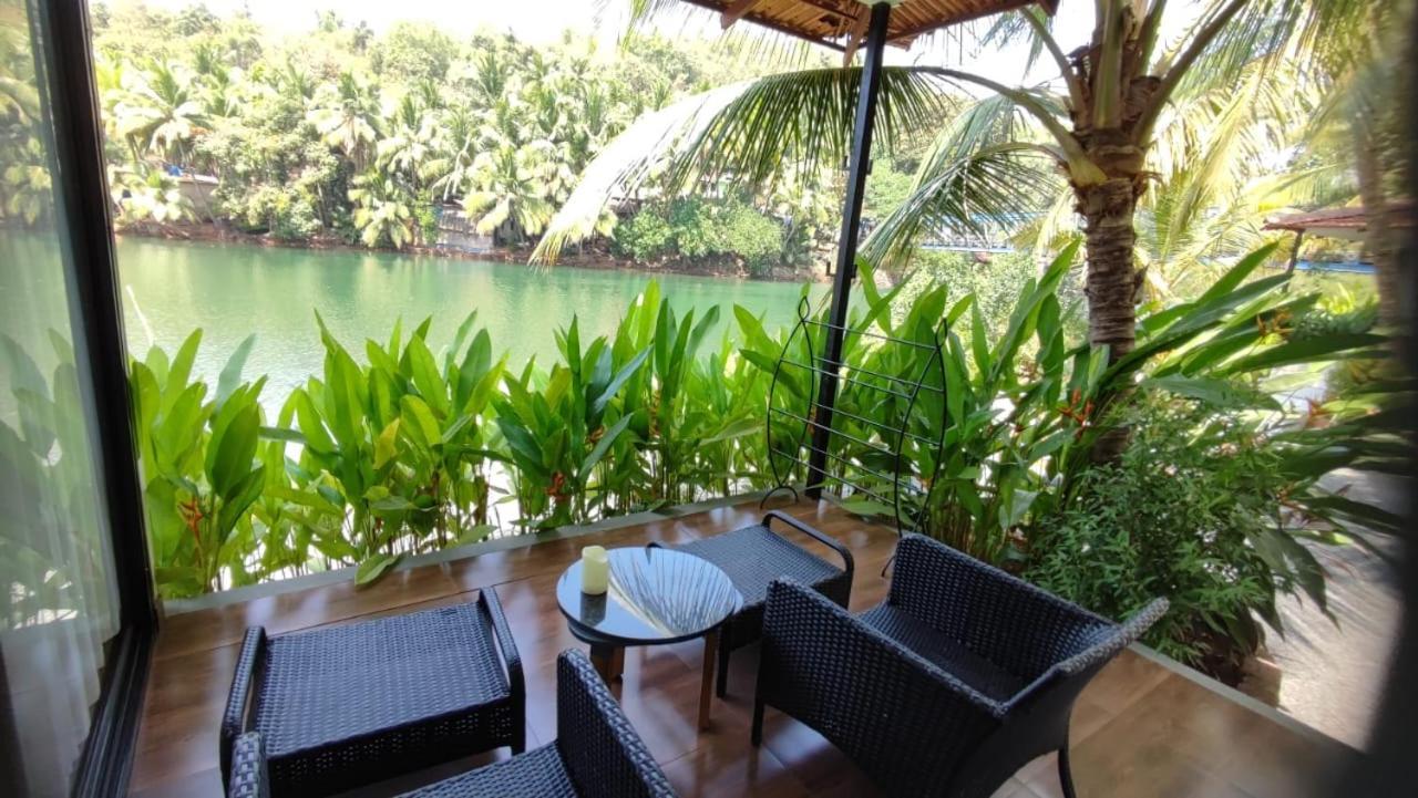 Pont Bleu Suites Riverside & Pool Canacona Exterior photo